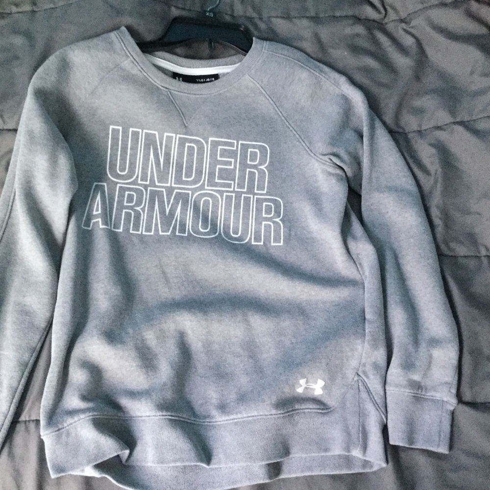 Under Armour long sleeve sweater